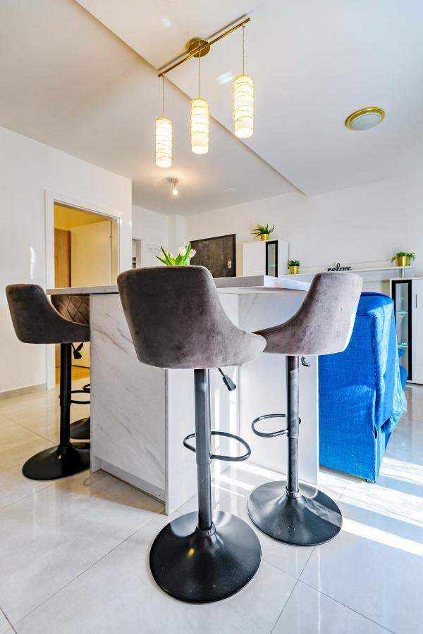 Holiday Apartment Zadar - With Summer Balcony And Parking 外观 照片